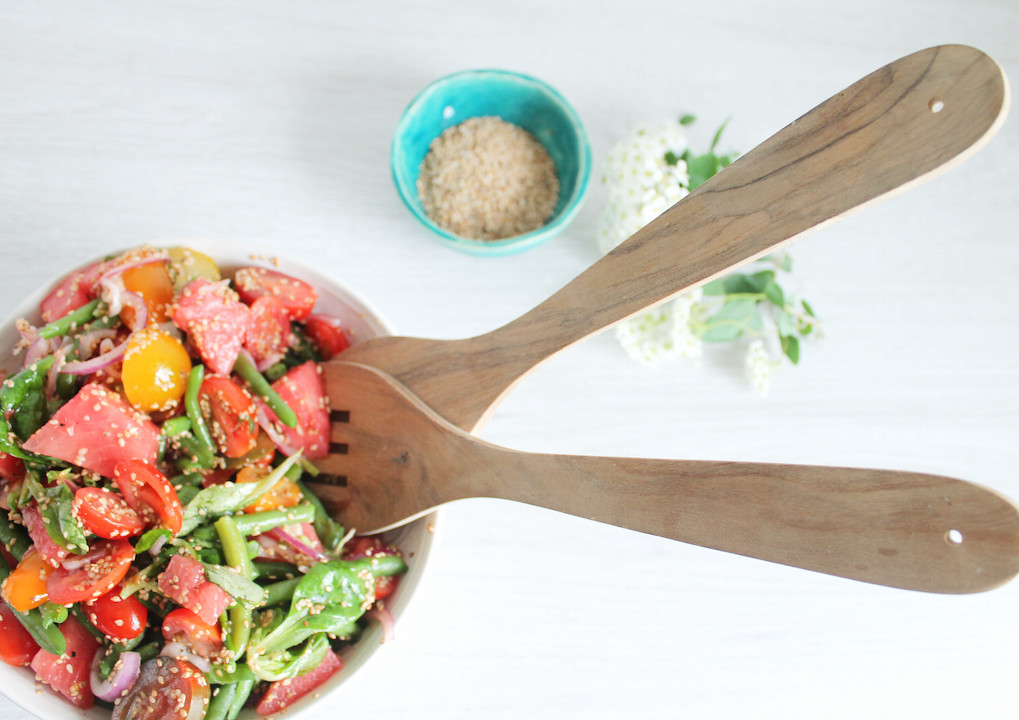 Salat mit Wassermelone und Sesam
