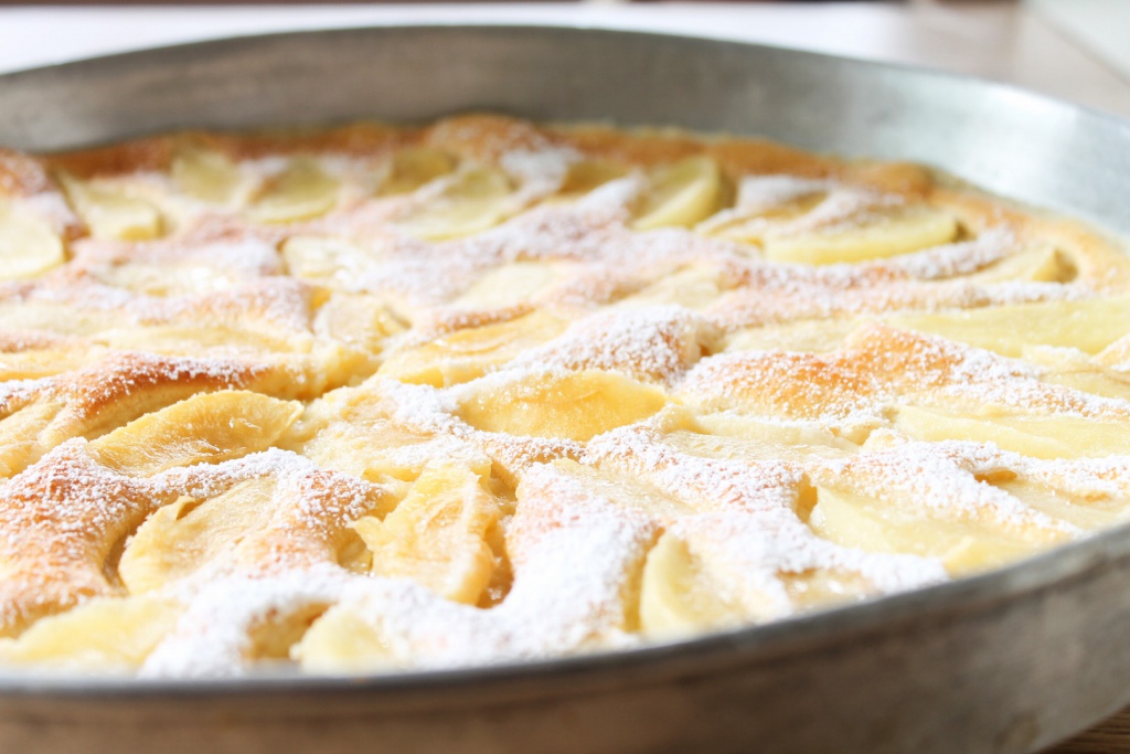 Ofenpfannkuchen mit Äpfel