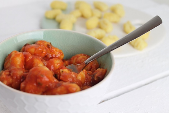 Schnelle Gnocchi mit Tomatensauce